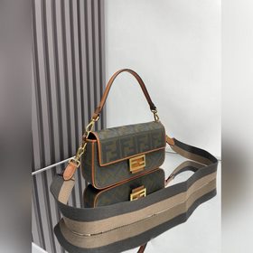 FENDI Лимитированная серия ярких вышит