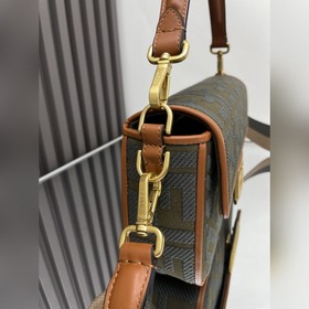 FENDI Лимитированная серия ярких вышит