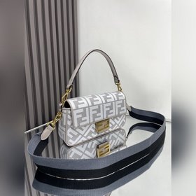 FENDI Лимитированная серия ярких вышит