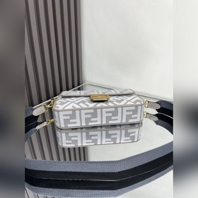 FENDI Лимитированная серия ярких вышит