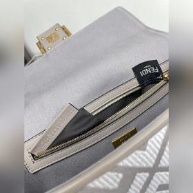 FENDI Лимитированная серия ярких вышит