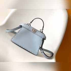Светло-голубой Fendi Iconic Peekaboo