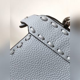 Светло-голубой Fendi Iconic Peekaboo