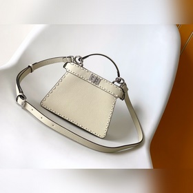 Белый Fendi Iconic Peekaboo ISeeU Mi