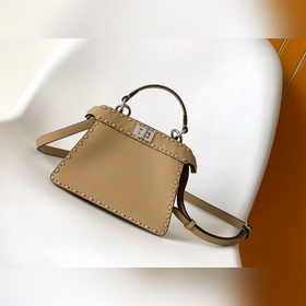 Абрикос Fendi Iconic Peekaboo ISeeU