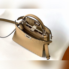 Абрикос Fendi Iconic Peekaboo ISeeU 