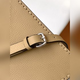 Абрикос Fendi Iconic Peekaboo ISeeU 