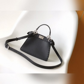 Черный Fendi Iconic Peekaboo ISeeU M