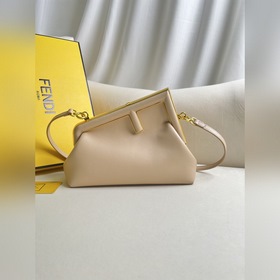 Светло-розовый Сумка Fendi First Min