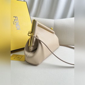 Светло-розовый Сумка Fendi First Min