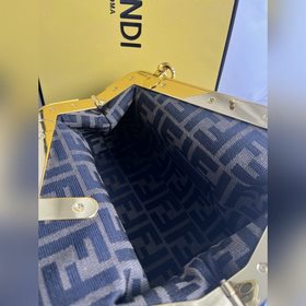 Черный Fendi First Small Handbag Р