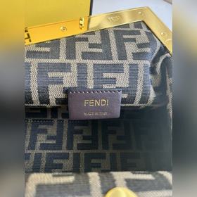 Черный Fendi First Small Handbag Р