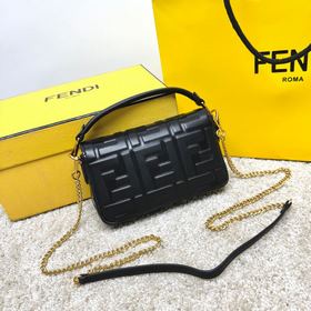 Название： FENDI (BAGUETTE) Качество：