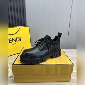 Официальный сайт FENDI Мужские кожаные