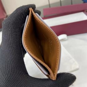 Картодержатель GG Marmont изготовлен и