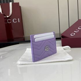 Этот кожаный кошелек GG Marmont изгото