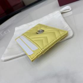 Этот кожаный кошелек GG Marmont изгото