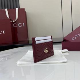 Этот кожаный кошелек GG Marmont изгото