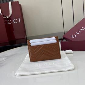 Этот кожаный кошелек GG Marmont изгото