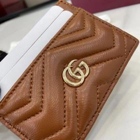 Этот кожаный кошелек GG Marmont изгото