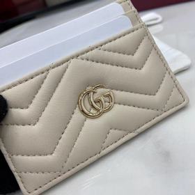 Этот кожаный кошелек GG Marmont изгото