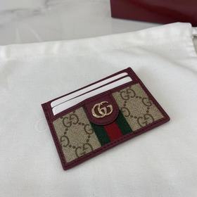 Коллекция Ophidia представляет собой я