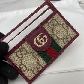 Коллекция Ophidia представляет собой я