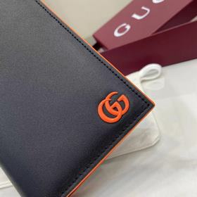 Коллекция GG Marmont привлекает яркими
