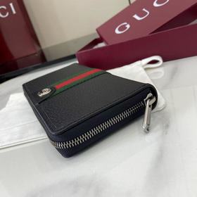 Коллекция Ophidia представляет собой я