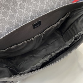 Сумка GG Supreme Canvas Crossbody Mumm