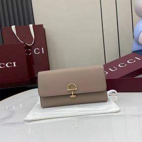 Эта сумка через плечо Gucci Softbit ма