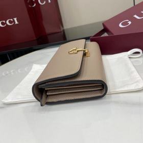 Эта сумка через плечо Gucci Softbit ма