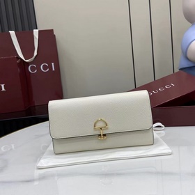 Эта сумка через плечо Gucci Softbit ма