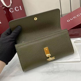 Эта сумка через плечо Gucci Softbit ма