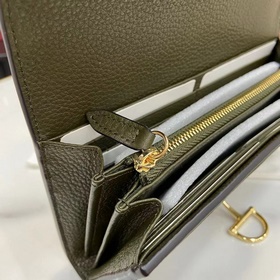 Эта сумка через плечо Gucci Softbit ма