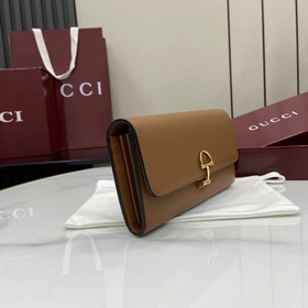 Эта сумка через плечо Gucci Softbit ма
