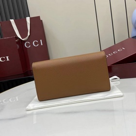 Эта сумка через плечо Gucci Softbit ма