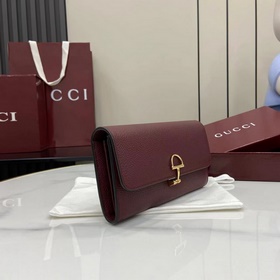 Эта сумка через плечо Gucci Softbit ма