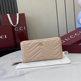 Этот кошелек GG Marmont с цепочкой изг