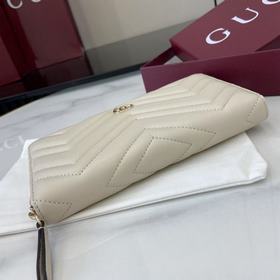 Этот кошелек GG Marmont с цепочкой изг