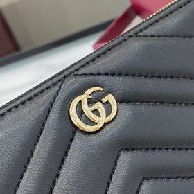 Этот кошелек GG Marmont с цепочкой-рем