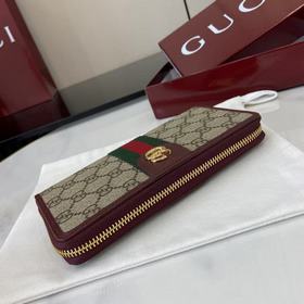 Коллекция Ophidia мастерски сочетает в