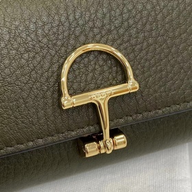 Gucci продолжает развивать свое богато