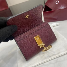 Gucci продолжает развивать свое богато