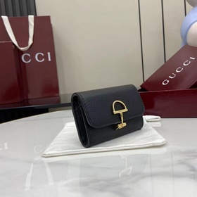 Gucci продолжает развивать свое богато