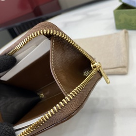 Коллекция Gucci Horsebit 1955 пополнил