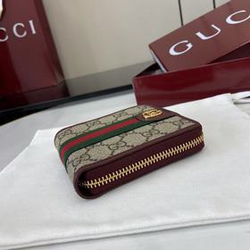 Коллекция Ophidia представляет собой я