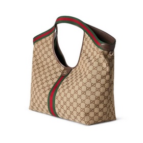 Коллекция Gucci Giglio дебютировала на