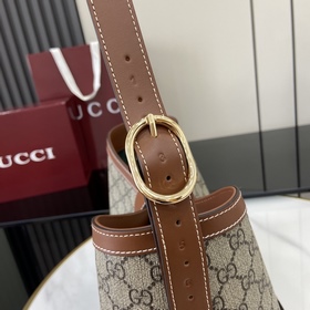 Коллекция Padlock представляет собой л