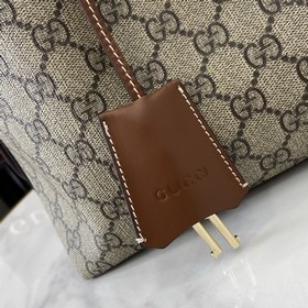 Коллекция Padlock представляет собой л